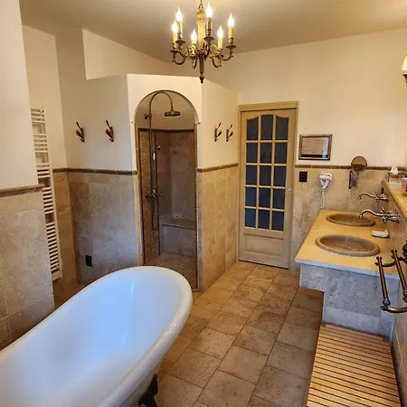 Bed and breakfast Chateau D'urbilhac