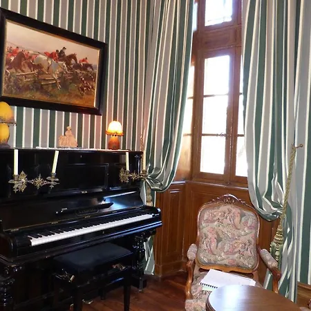 Chateau D'urbilhac 3*